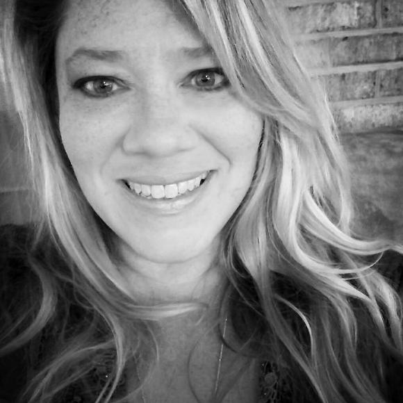 Meet your Posher, Kim - Picture 1 of 1